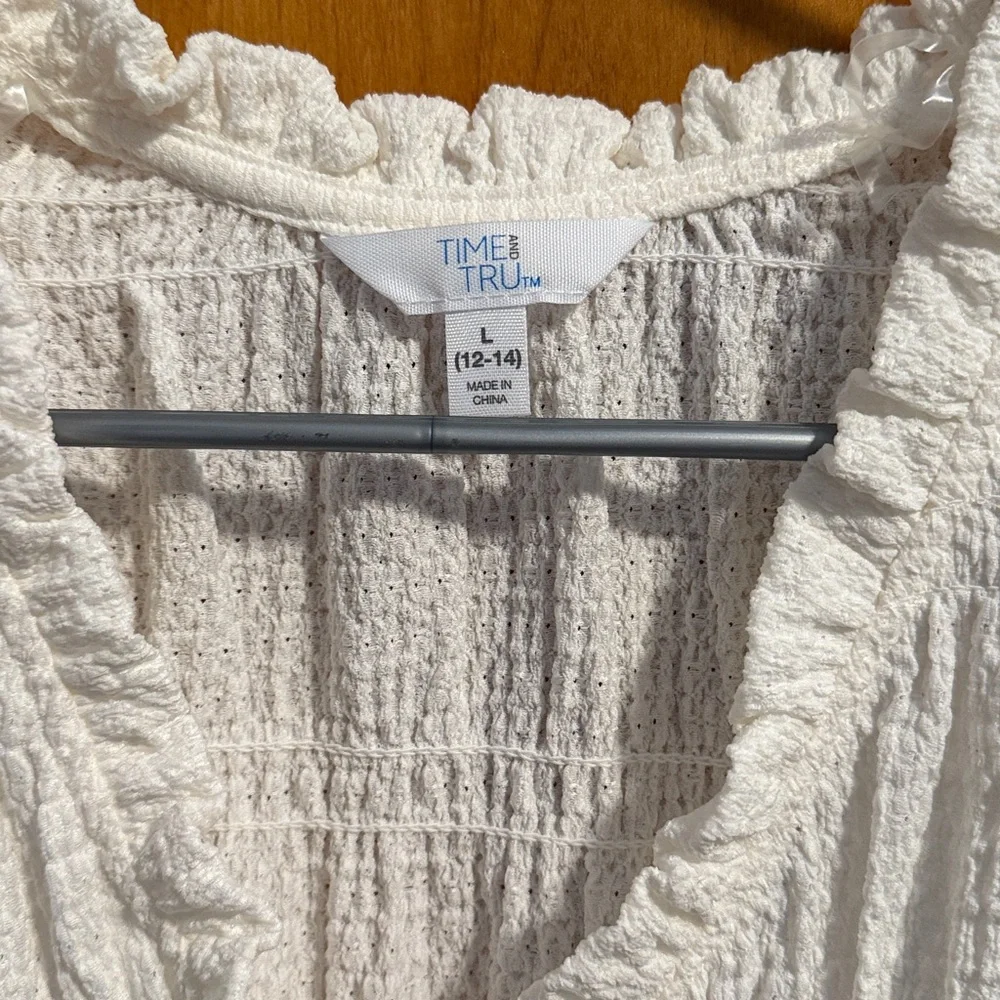 Cream Ruffle Blouse, new - Picture 4 of 4